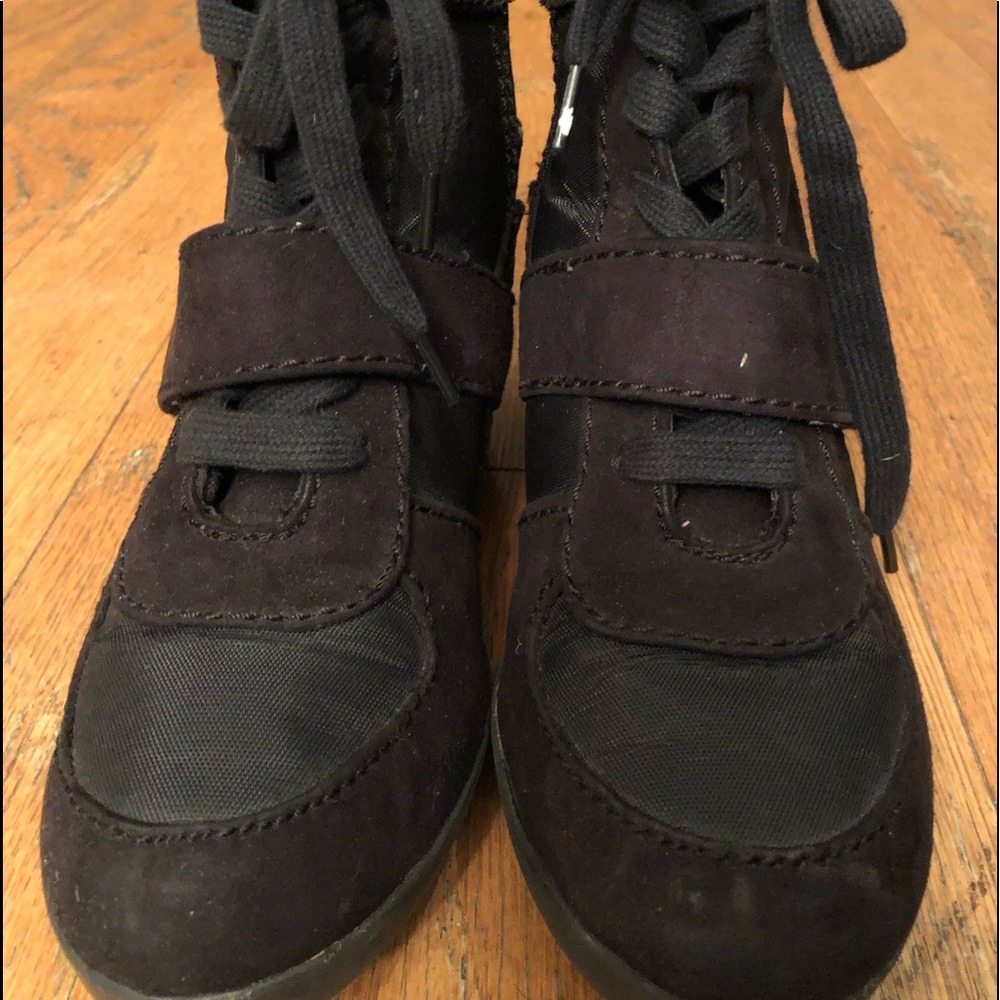 Black Wedged Boots Size 7 1/2